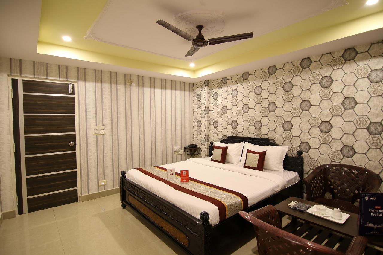 Oyo 9207 Chakri Guest House Visakhapatnam Eksteriør billede