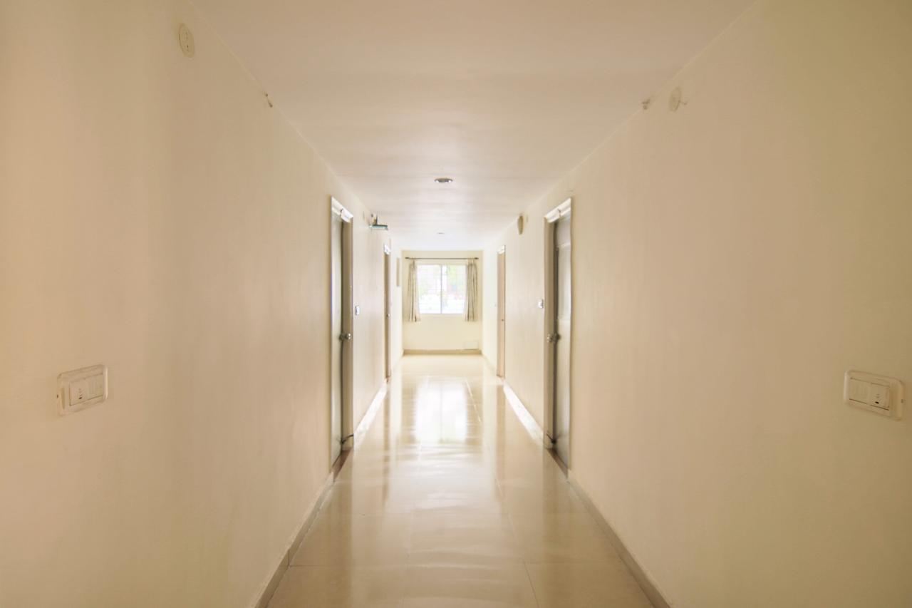 Oyo 9207 Chakri Guest House Visakhapatnam Eksteriør billede