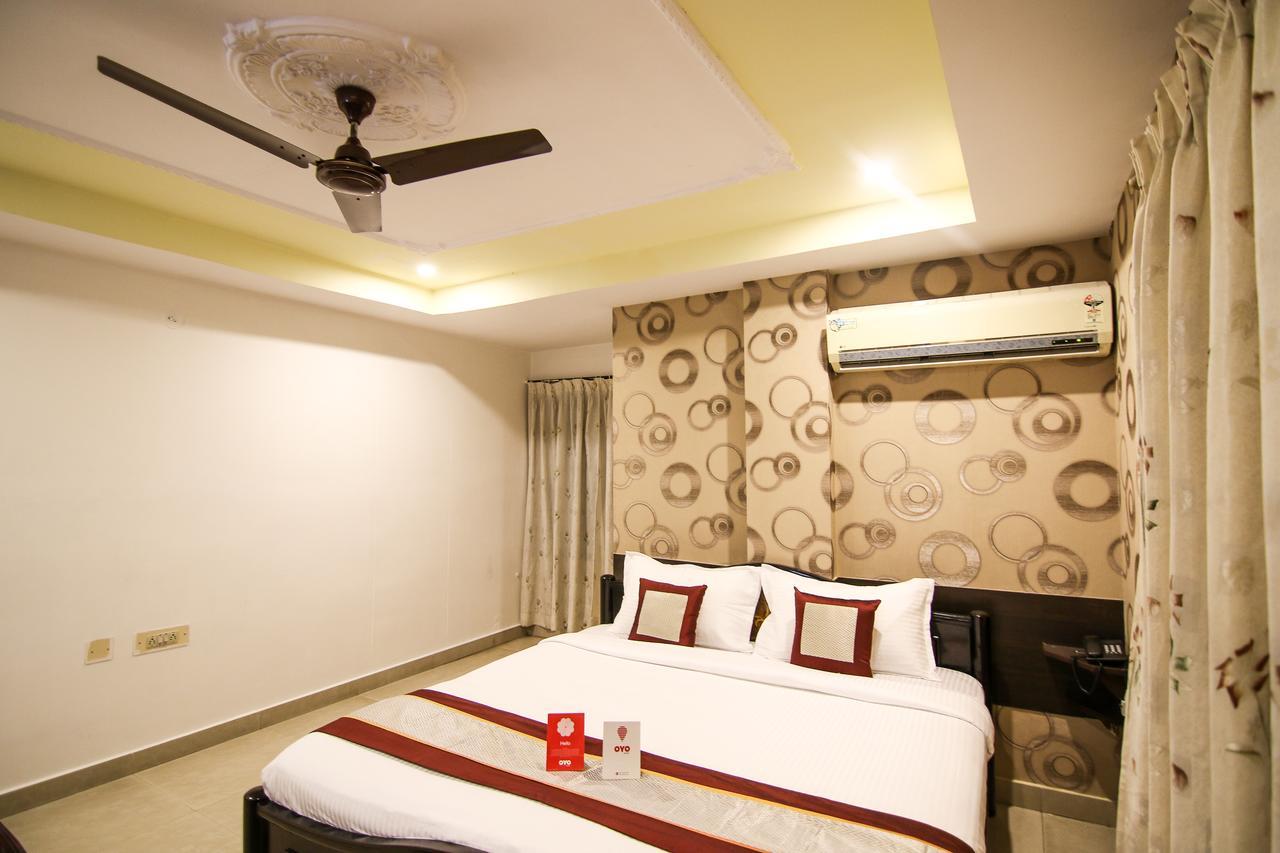 Oyo 9207 Chakri Guest House Visakhapatnam Eksteriør billede